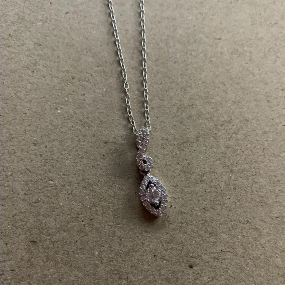 HelZberg diamond necklace